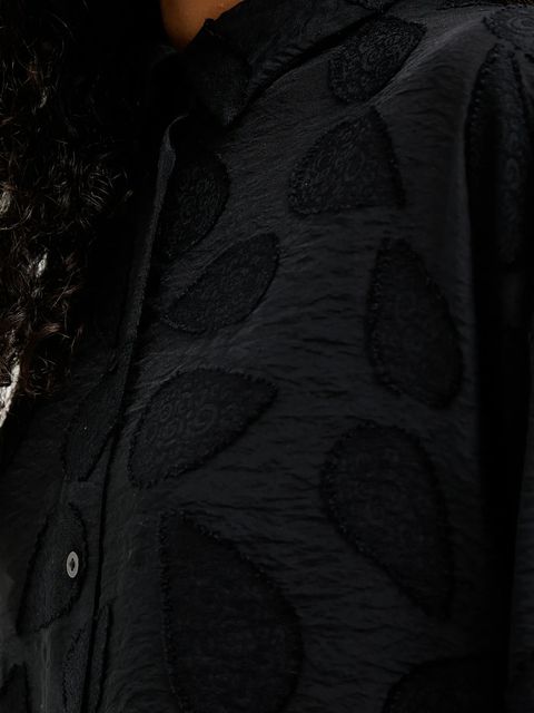 Answear.LAB koszula damska kolor czarny relaxed z kołnierzykiem klasycznym