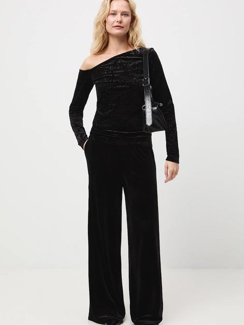 Medicine longsleeve kolor czarny cold shoulder - zdjęcie produktu nr 2