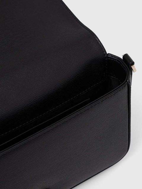 Dkny torebka skórzana kolor czarny R42E3E21