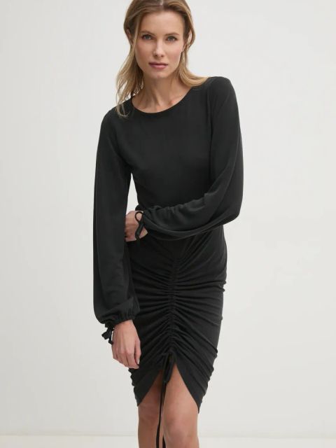 Answear.LAB sukienka kolor czarny midi dopasowana