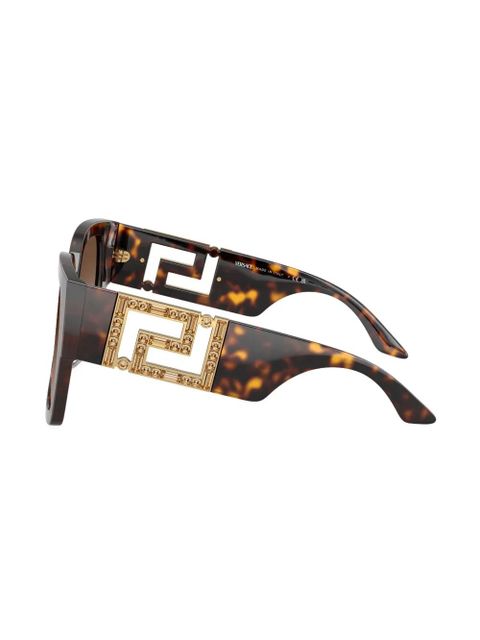 Versace Eyewear Medusa-plaque oversized-frame sunglasses - Brown