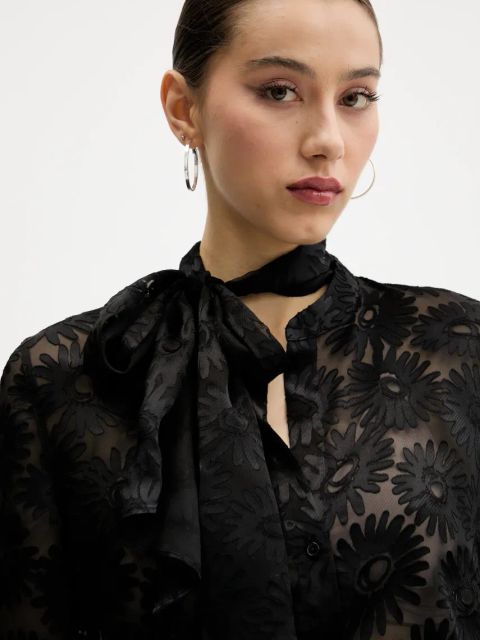 HUGO koszula damska kolor czarny regular z kołnierzykiem klasycznym 50538812