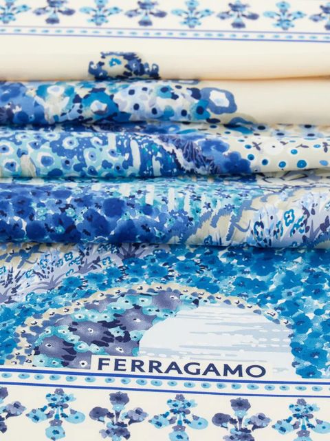 Ferragamo palazzo print silk scarf - Blue