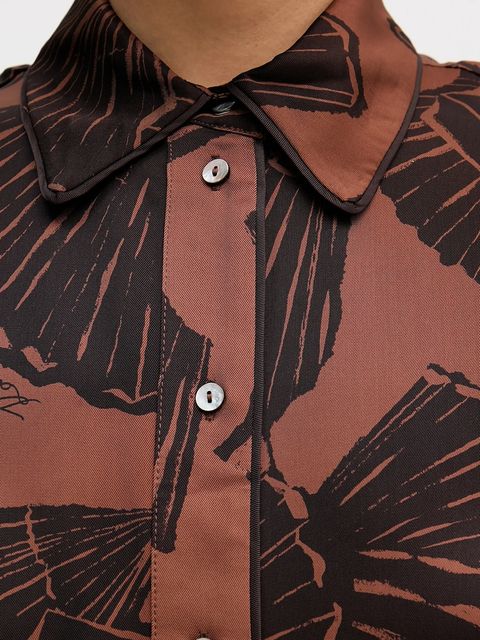 Karl Lagerfeld koszula damska kolor brązowy regular z kołnierzykiem klasycznym B1W11009