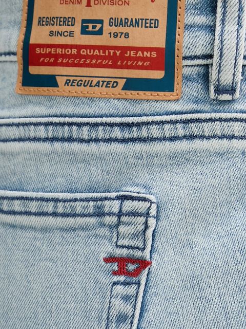 Diesel jeansy 1979 D-AKEMI L.30