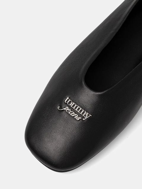 Tommy Hilfiger baleriny skórzane TJW BALLERINA WITH LACES kolor czarny EN0EN02939