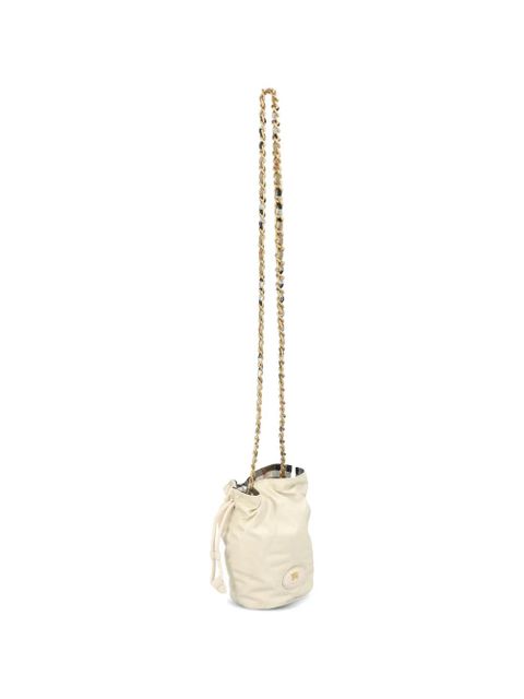 Burberry mini logo-plaque bucket bag - Neutrals