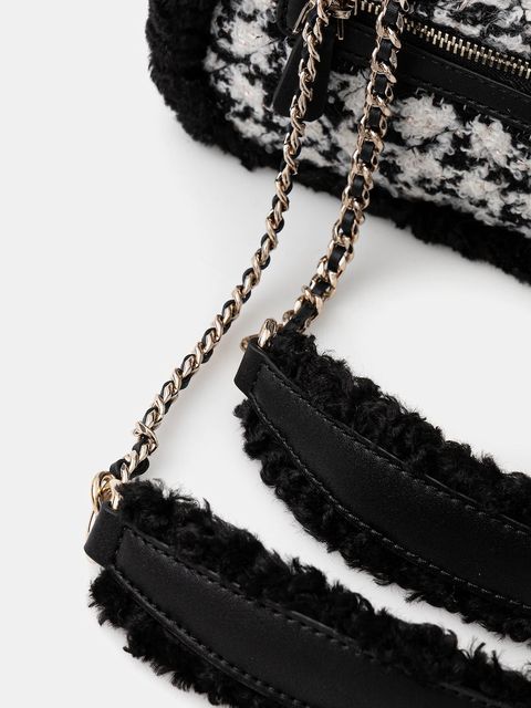 Guess torebka CRISTI kolor czarny HWQT81 39210