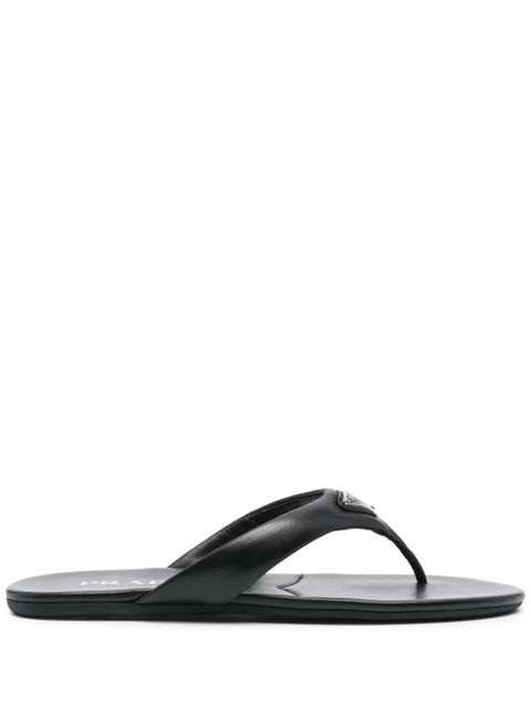 Prada enamel-triangle leather flip flops - Black - zdjęcie produktu nr 1