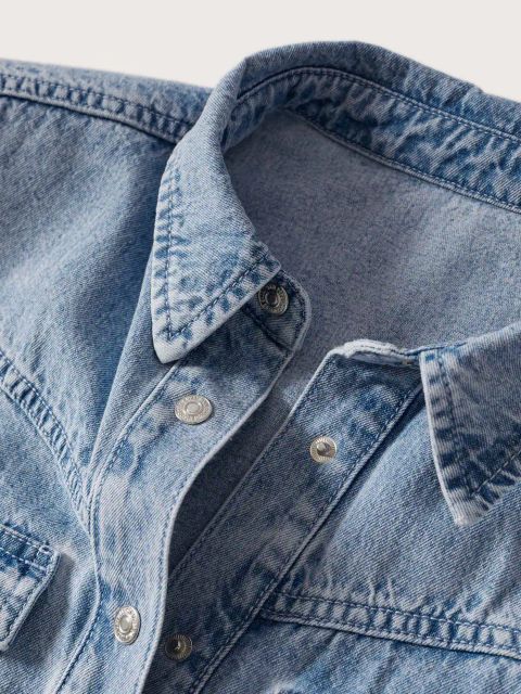 Koszula dżinsowa z poduszkami na ramionach