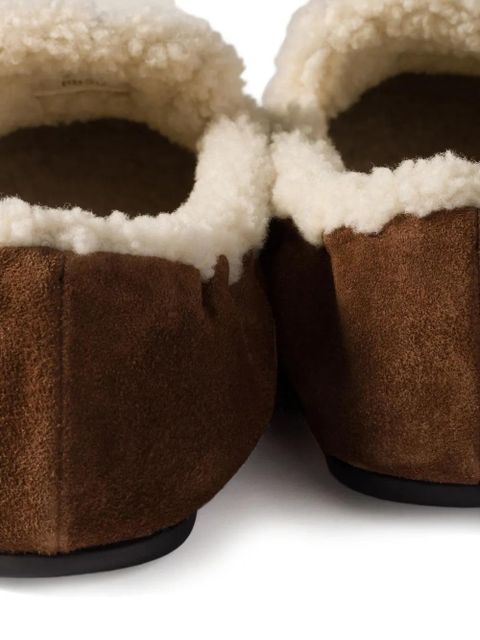 Miu Miu logo-detail suede loafers - Brown