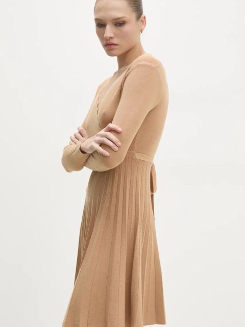 Answear.LAB sukienka kolor brązowy mini rozkloszowana