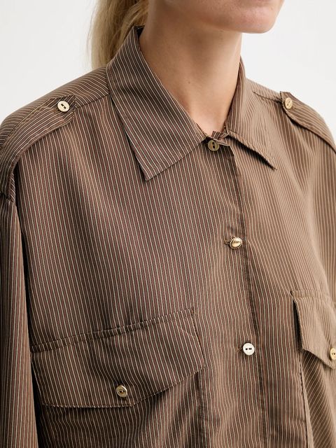 Sessun koszula damska kolor brązowy relaxed z kołnierzykiem klasycznym 25110019