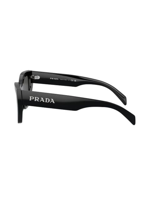Prada Eyewear cat-eye frame sunglasses - Black