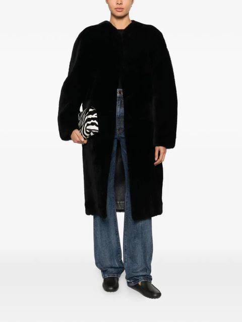 TOTEME midi shearling coat - Black