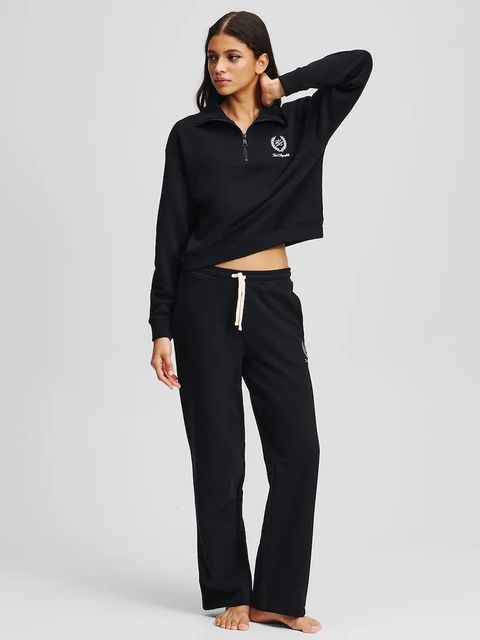 Karl Lagerfeld spodnie dresowe bawełniane HOTEL KARL damskie kolor czarny z aplikacją A3W44009 - zdjęcie produktu nr 1