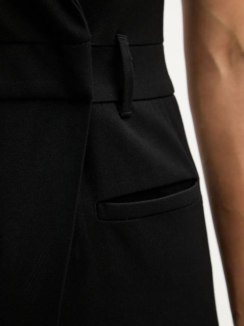 Sisley kombinezon z domieszką wełny kolor czarny z dekoltem w szpic 41FQLT00S