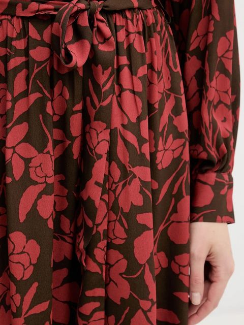 United Colors of Benetton sukienka kolor czerwony midi rozkloszowana 40IGDV0C1