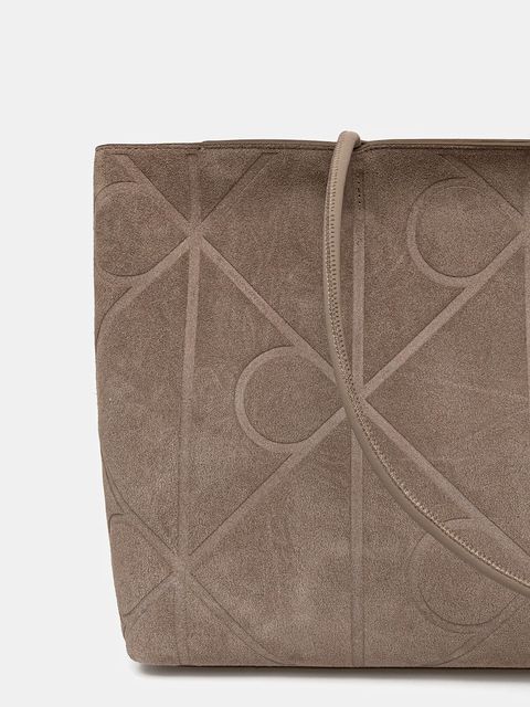 Calvin Klein torebka zamszowa kolor beżowy LV04F3334G