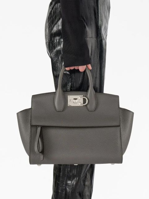 Ferragamo Studio logo-plaque tote bag - Grey - zdjęcie produktu nr 2