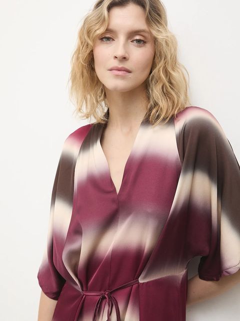 Answear.LAB sukienka kolor bordowy midi prosta