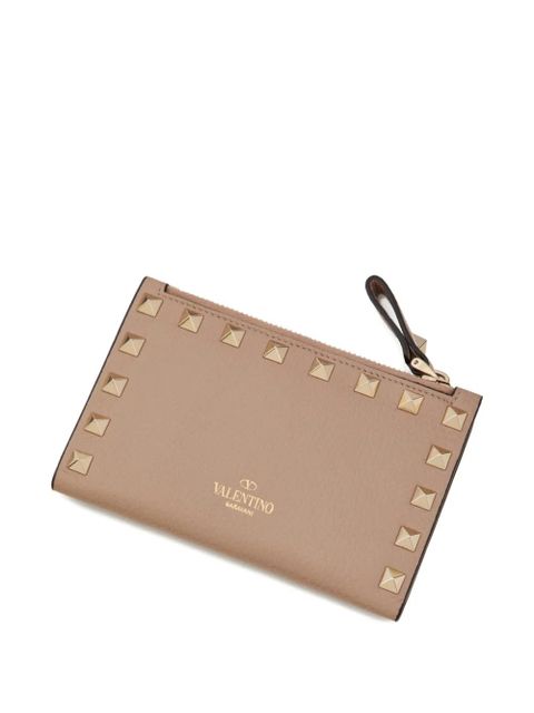 Valentino Garavani Rockstud zipped leather card holder - Neutrals