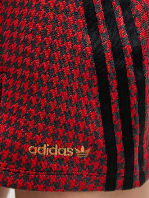 adidas Originals spódnica Tailored kolor czerwony mini rozkloszowana JW0253 - zdjęcie produktu nr 2