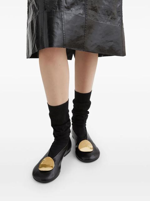 Jil Sander decorative-plaque ballerina shoes - Black