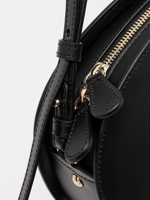 A.P.C. torebka skórzana sac demi-lune shoulder kolor czarny PXCAX.F61997