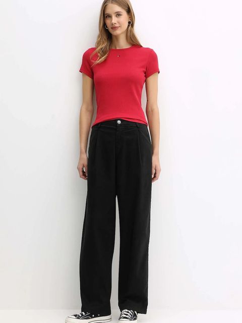 Tommy Jeans t-shirt basic damski bawełniany z elastanem - zdjęcie produktu nr 1