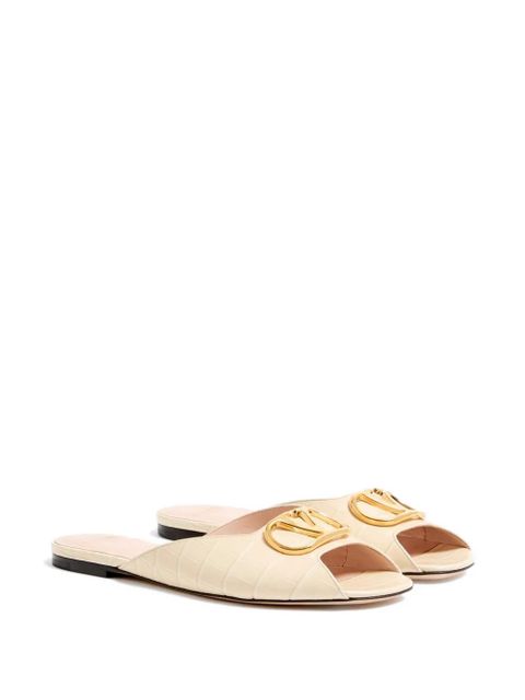 Valentino Garavani VLogo Signature slide sandals in printed calfskin - Neutrals - zdjęcie produktu nr 2