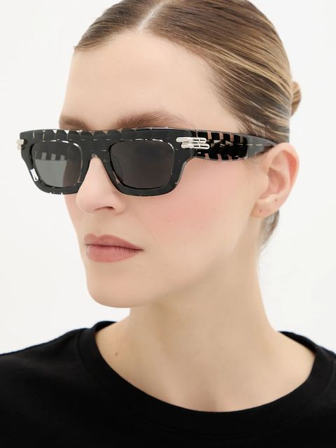 Bottega Veneta okulary przeciwsłoneczne kolor czarny BV1321S