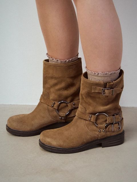 Medicine botki zamszowe kolor brązowy na platformie