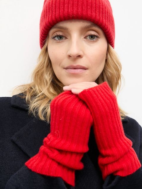 Answear.LAB czapka wełniana kolor czerwony - zdjęcie produktu nr 1