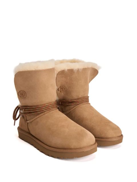UGG logo-detail shearling boots - Brown