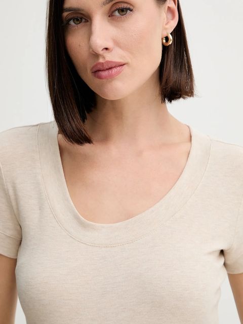 Guess t-shirt z domieszką jedwabiu TINA kolor beżowy W5YP11 KCNH2