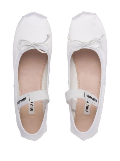 Miu Miu logo-strap ballerina shoes - White