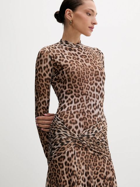 Bardot sukienka kolor brązowy maxi rozkloszowana 58853DB8