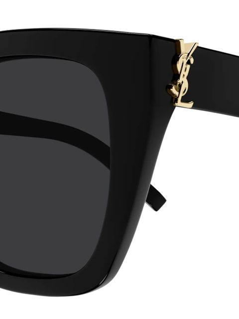 Saint Laurent Eyewear logo-plaque sunglasses - Black