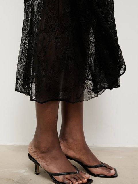 Answear.LAB sukienka kolor brązowy maxi rozkloszowana