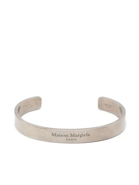 Maison Margiela logo-engraved cuff bracelet - Silver - zdjęcie produktu nr 1
