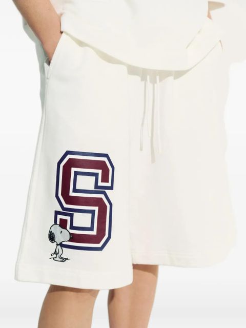 Essentiel Antwerp Peanuts™ Snoopy patch shorts - Neutrals