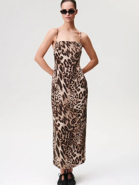 Undress Code sukienka kolor brązowy maxi dopasowana 983 - zdjęcie produktu nr 1