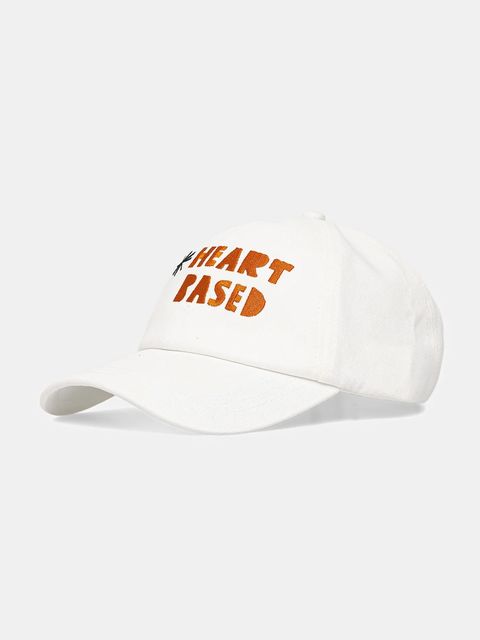 Samsoe Samsoe czapka z daszkiem bawełniana SAHEART kolor biały z aplikacją U25100023 - zdjęcie produktu nr 1