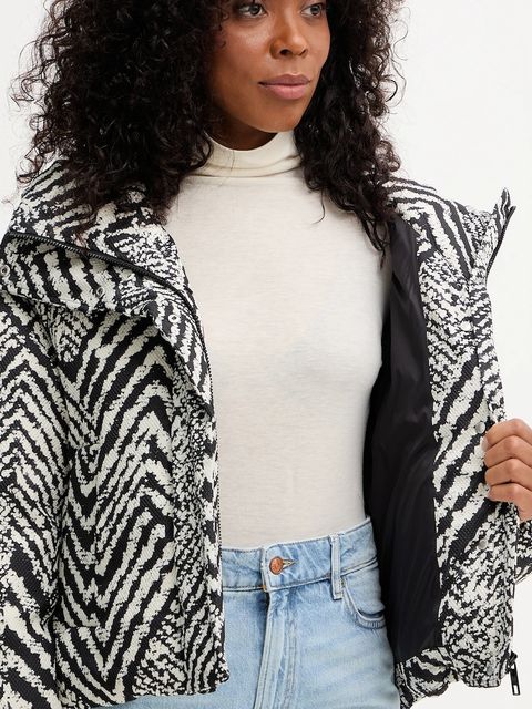 BOSS kurtka kolor czarny zimowa 50550363