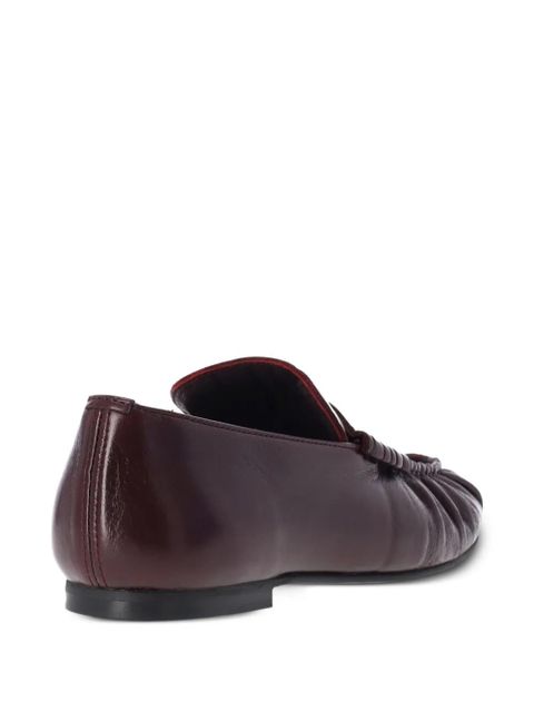 ALOHAS Aven pleated loafers - Red