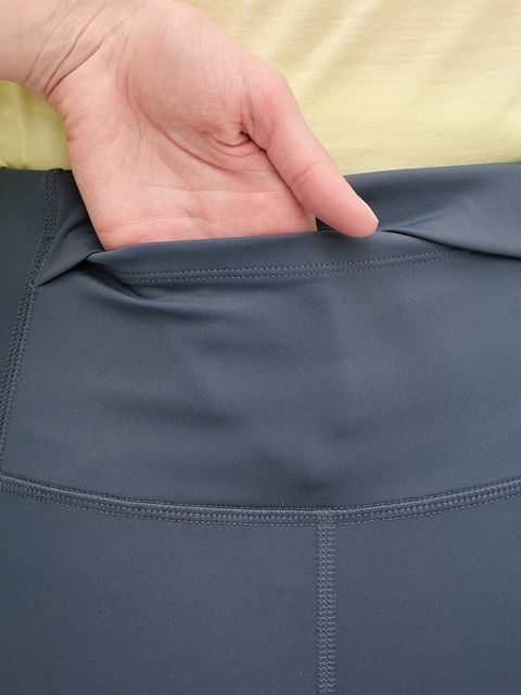 Helly Hansen legginsy sportowe Roam damskie kolor niebieski gładkie