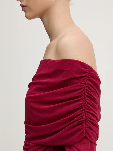 Never Fully Dressed bluzka Diaz