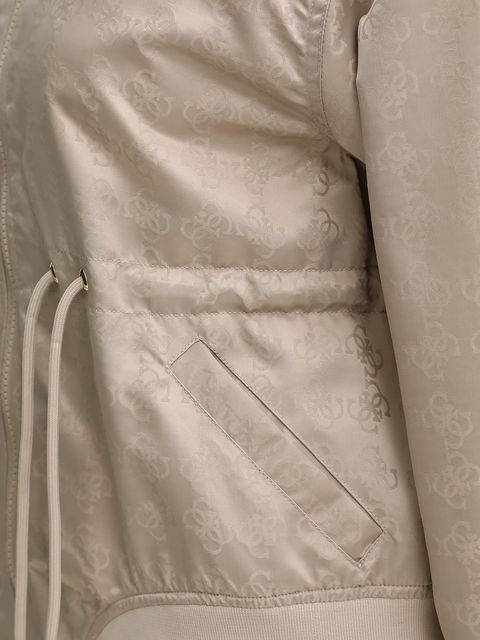 Guess kurtka bomber AOP kolor beżowy przejściowa oversize V5YL11 WHFU0