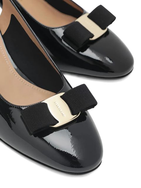 Ferragamo Vara bow-detail pumps - Black